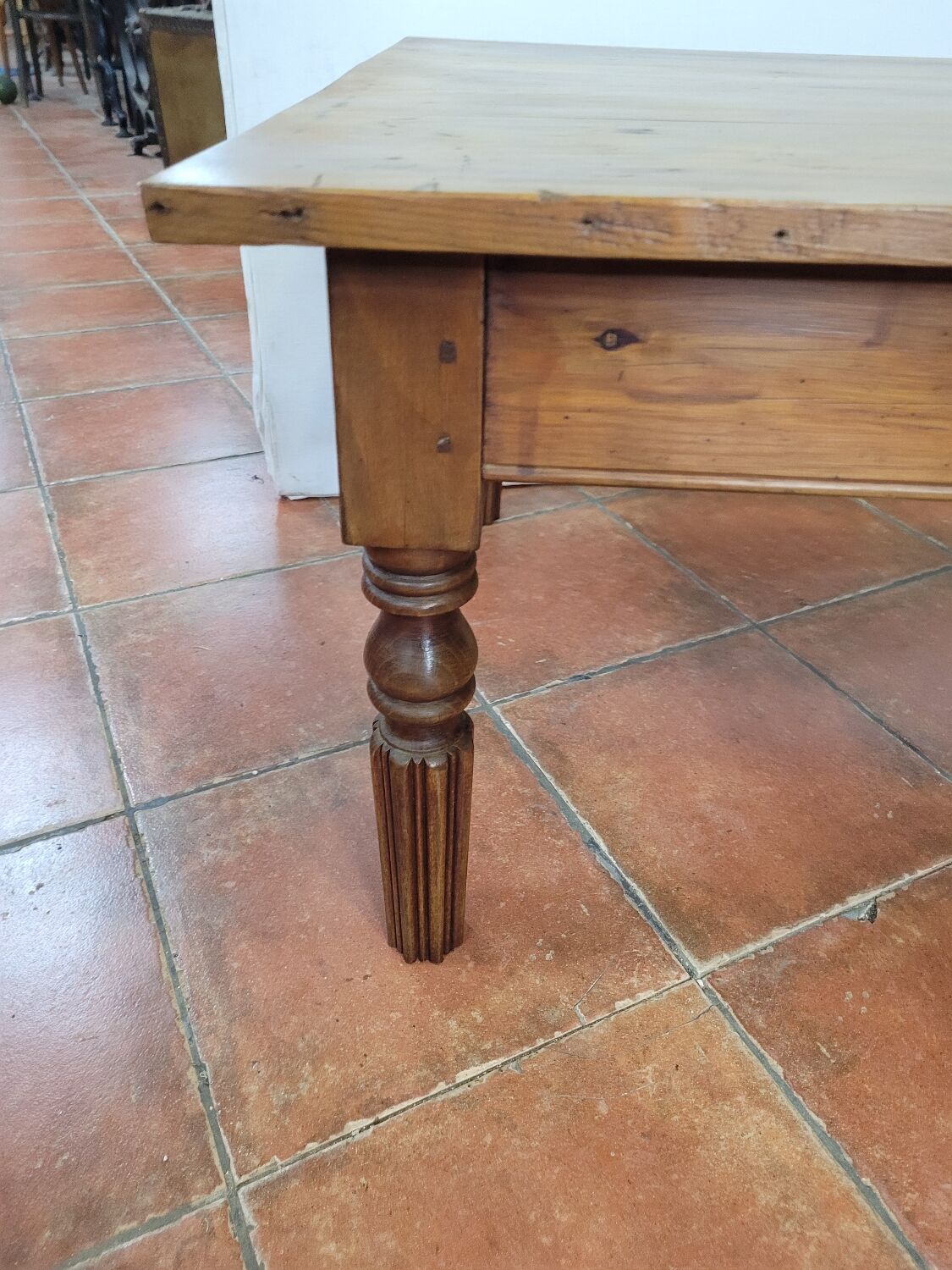 Antique coffee table with 1 drawer, 130×74cms