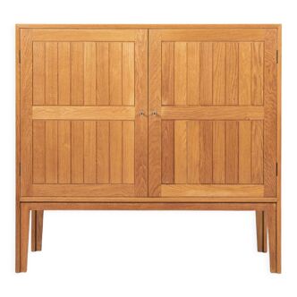 Midcentury Danish cabinet in oak by Kurt Østervig for Vamo 1960s