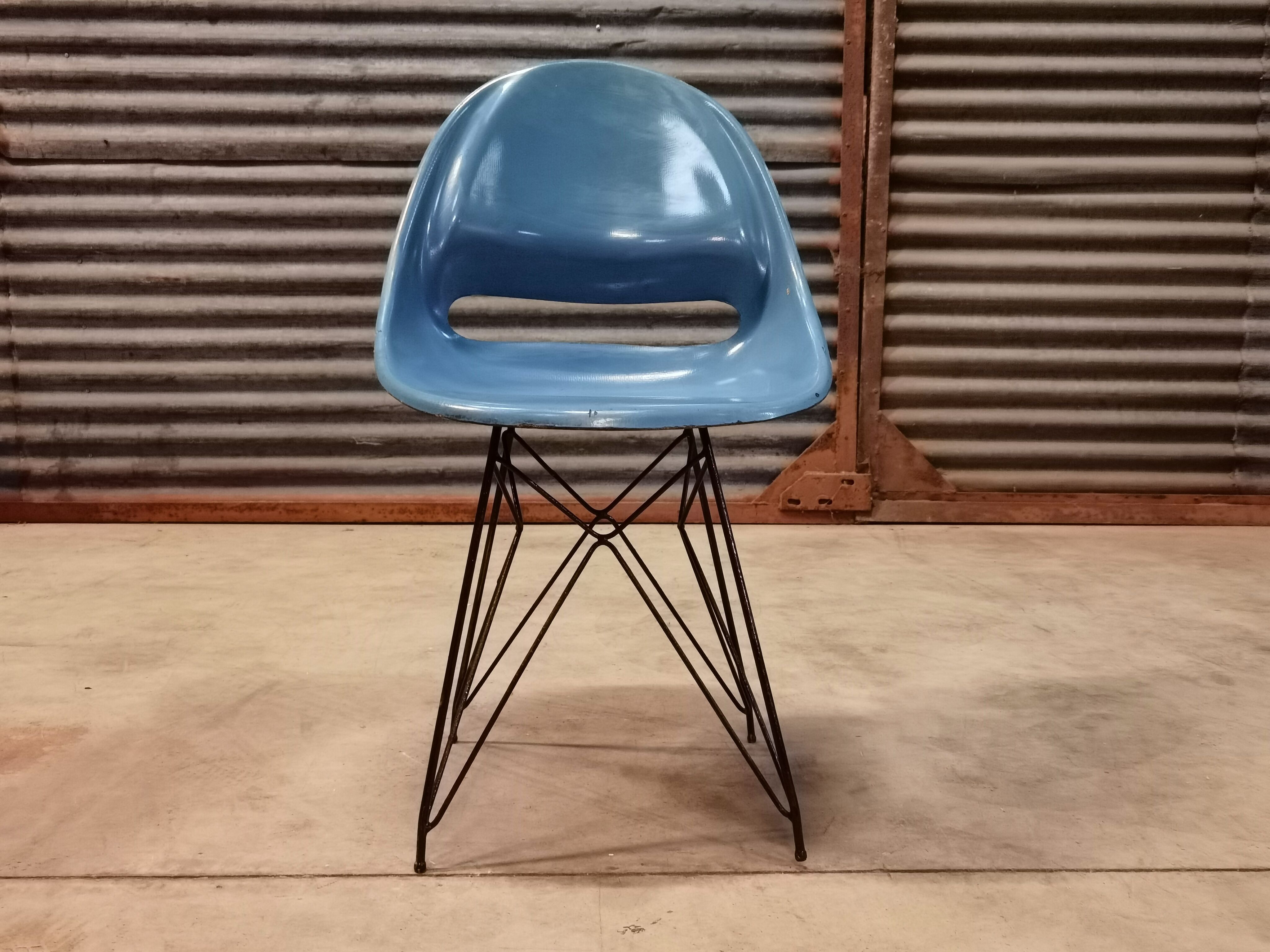 Blue chair Miroslav Navràtil for Vertex 1959