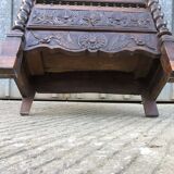 Breton bonnet cupboard in solid oak with 1 door and 1 drawer.