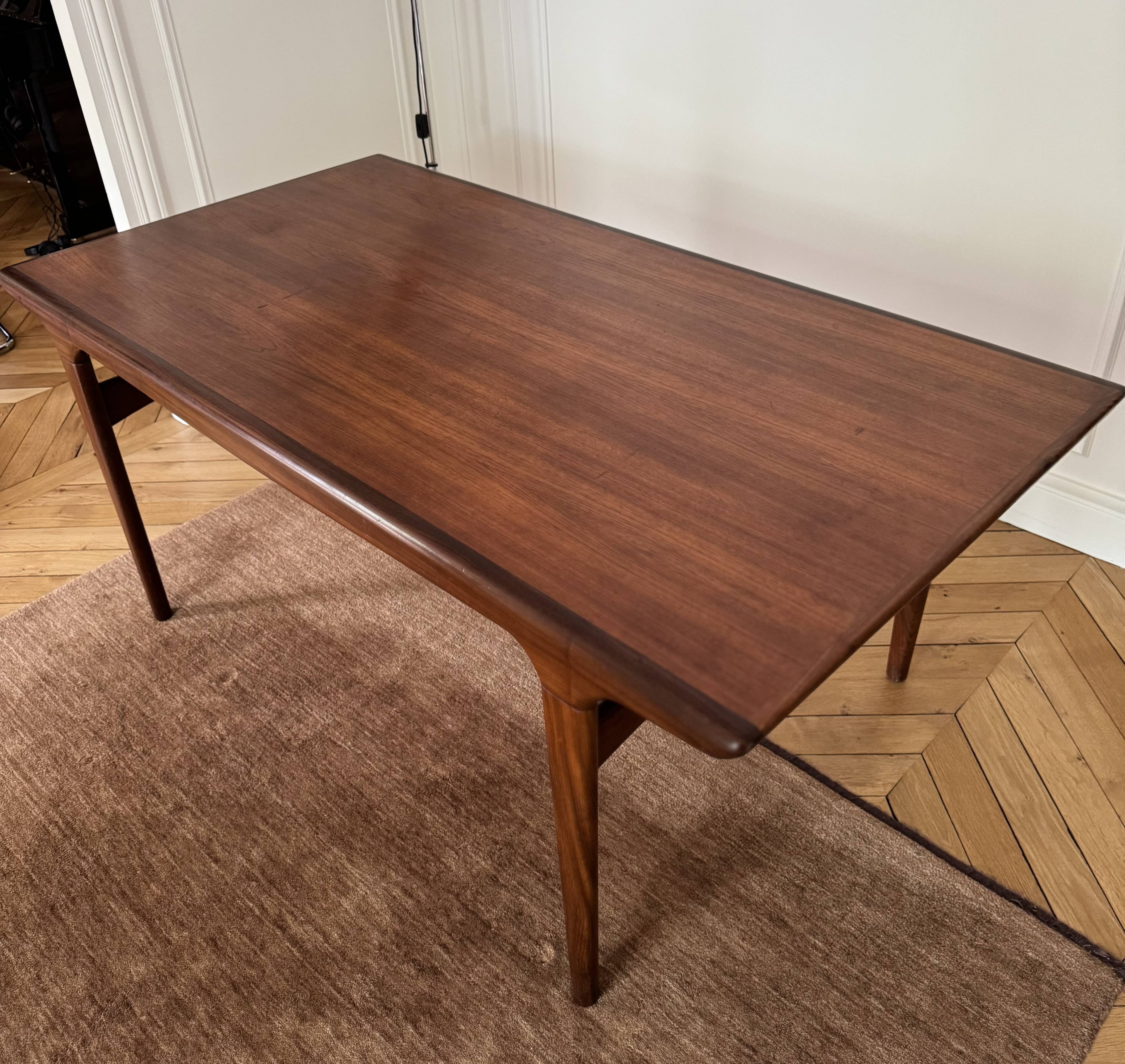 Dining table with extension by Johannes Andersen for Uldum Møbelfabrik
