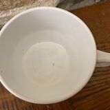 Coffee Cup Mars décor burgundy pink and burgundy triangle edged