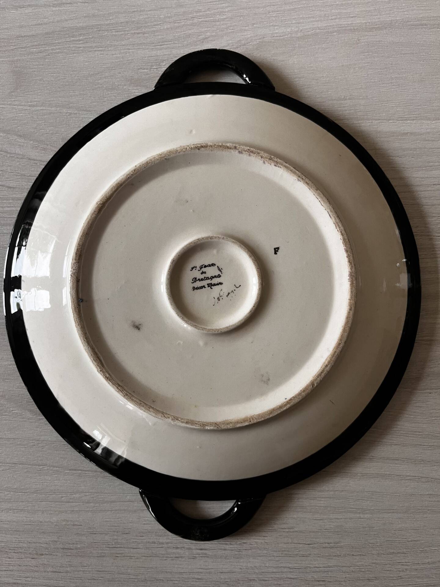 Ceramic dish