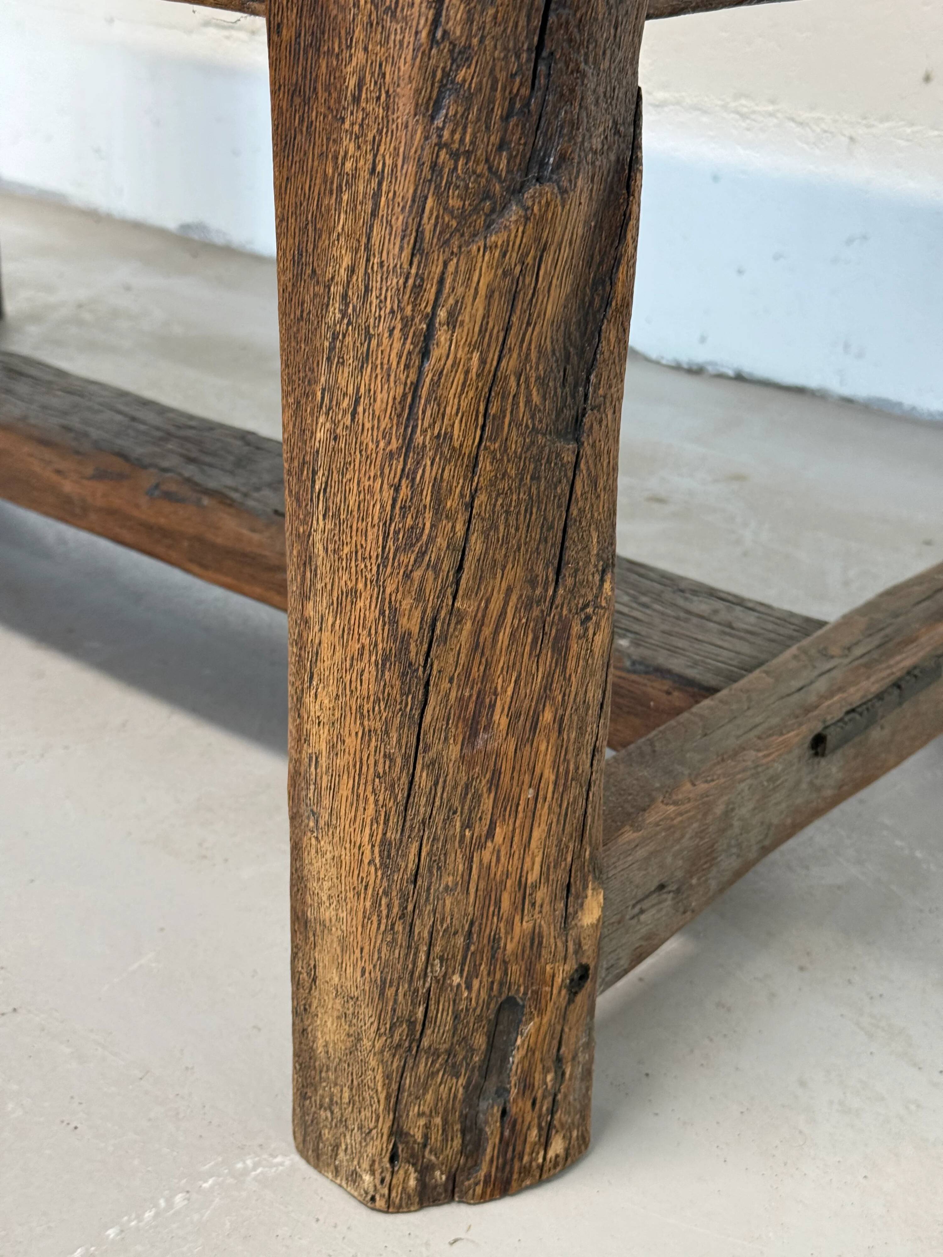 Old farmhouse table in solid oak, 1 drawer, France