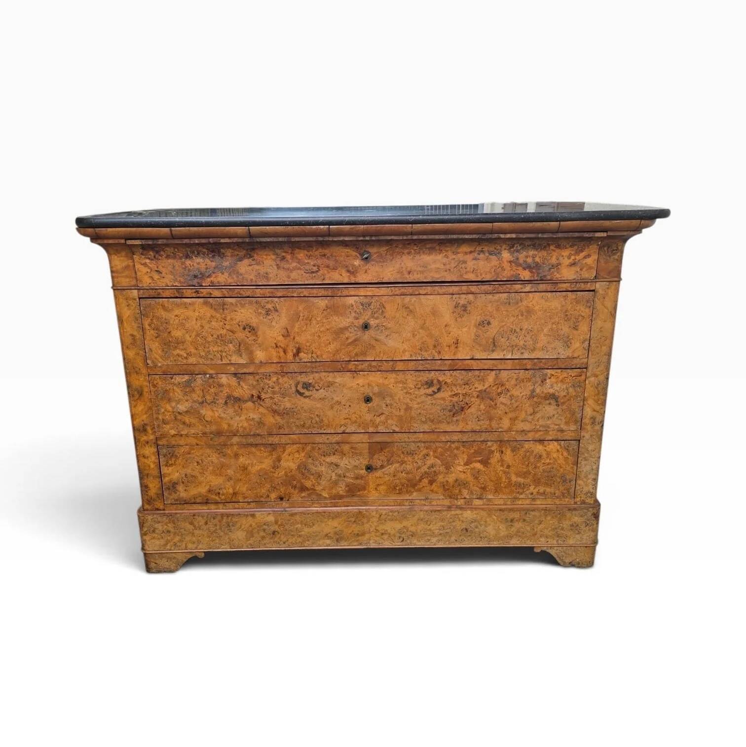 Restoration period commode in walnut burl and black marble – 19th century