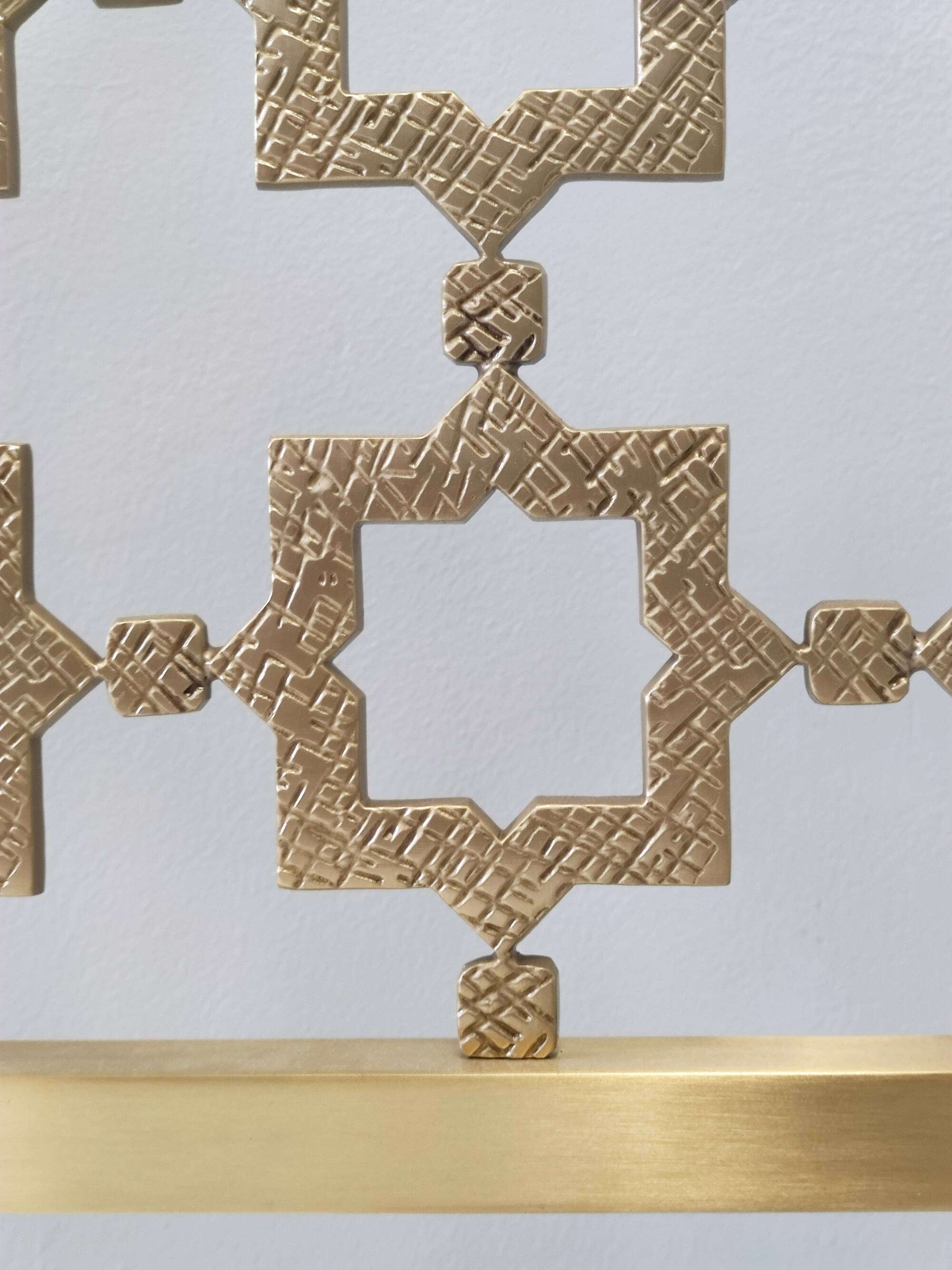 Postmodern Sculptural Brass Single Bed by Luciano Frigerio, Italy