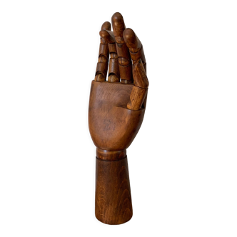 Articulated wooden hand