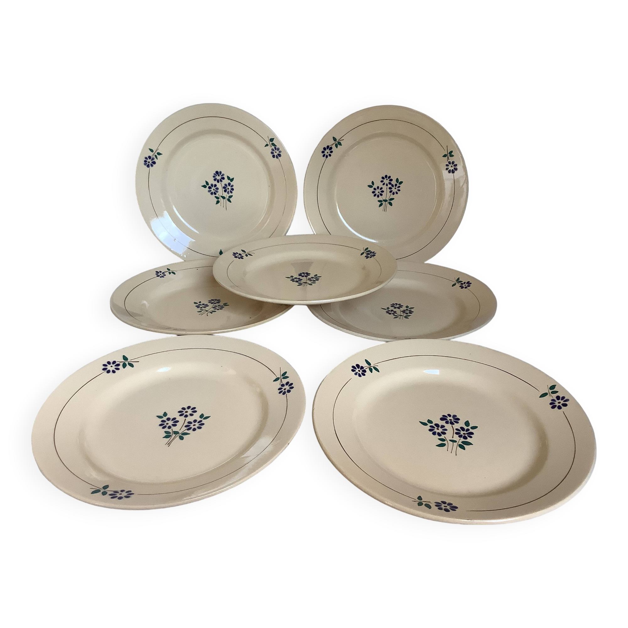 Seven old plates Geneviève Orchies Moulin des Loups