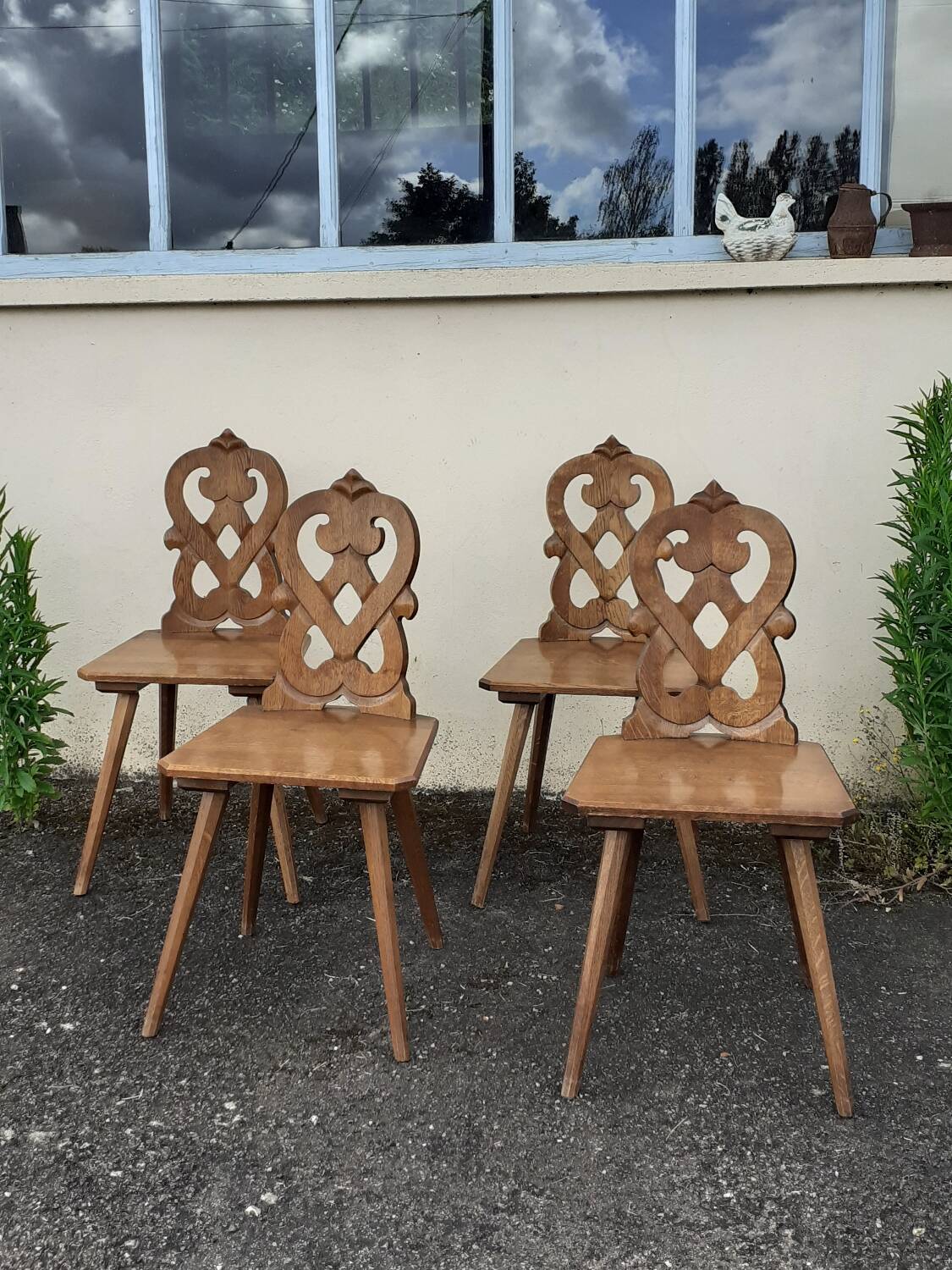 Set of 4 Alsatian chairs.