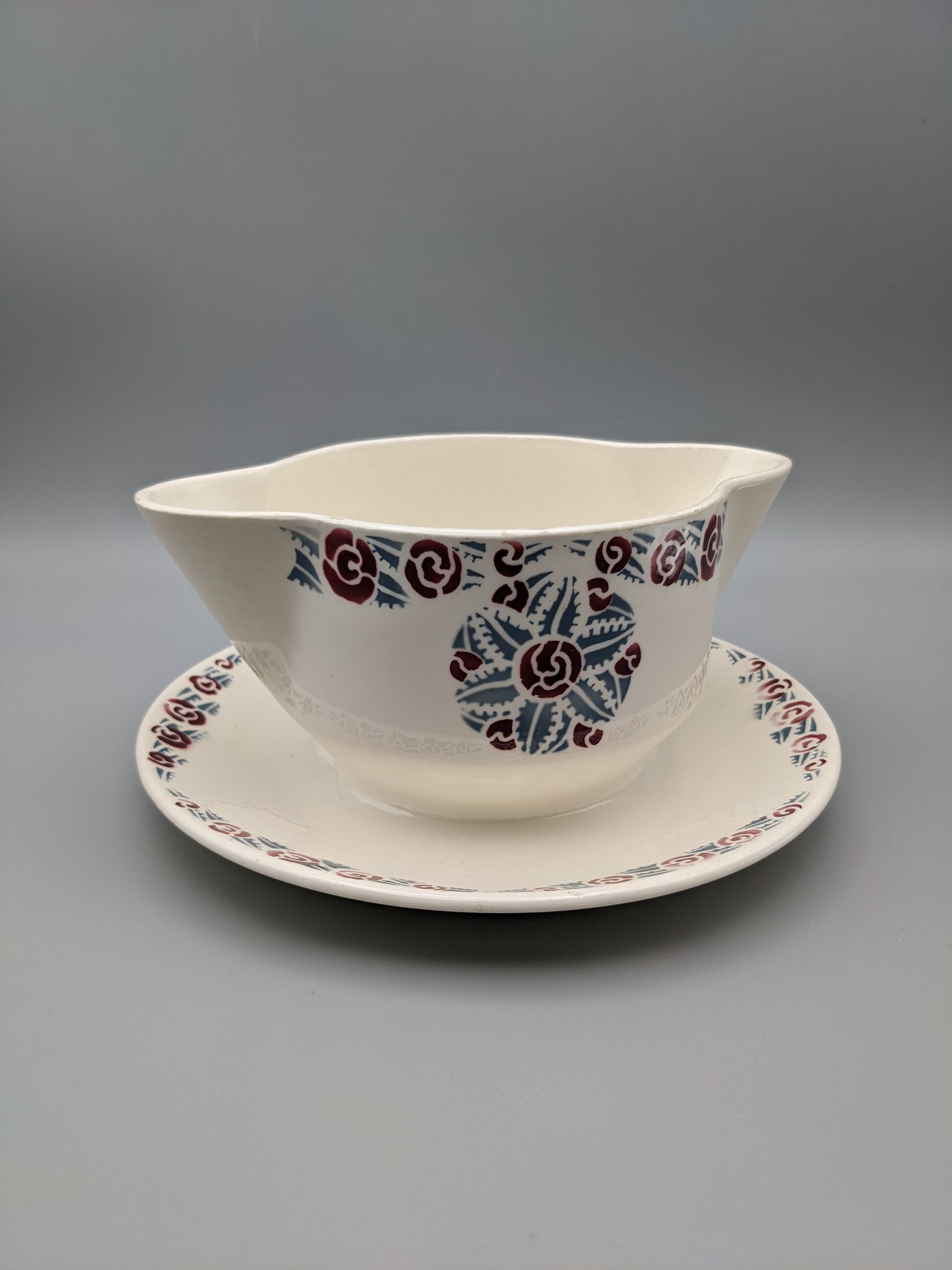 Old sauce boat faience model etoile badonviller