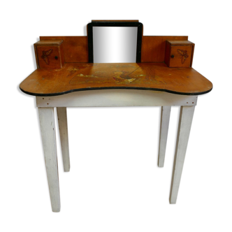 Children's dressing table