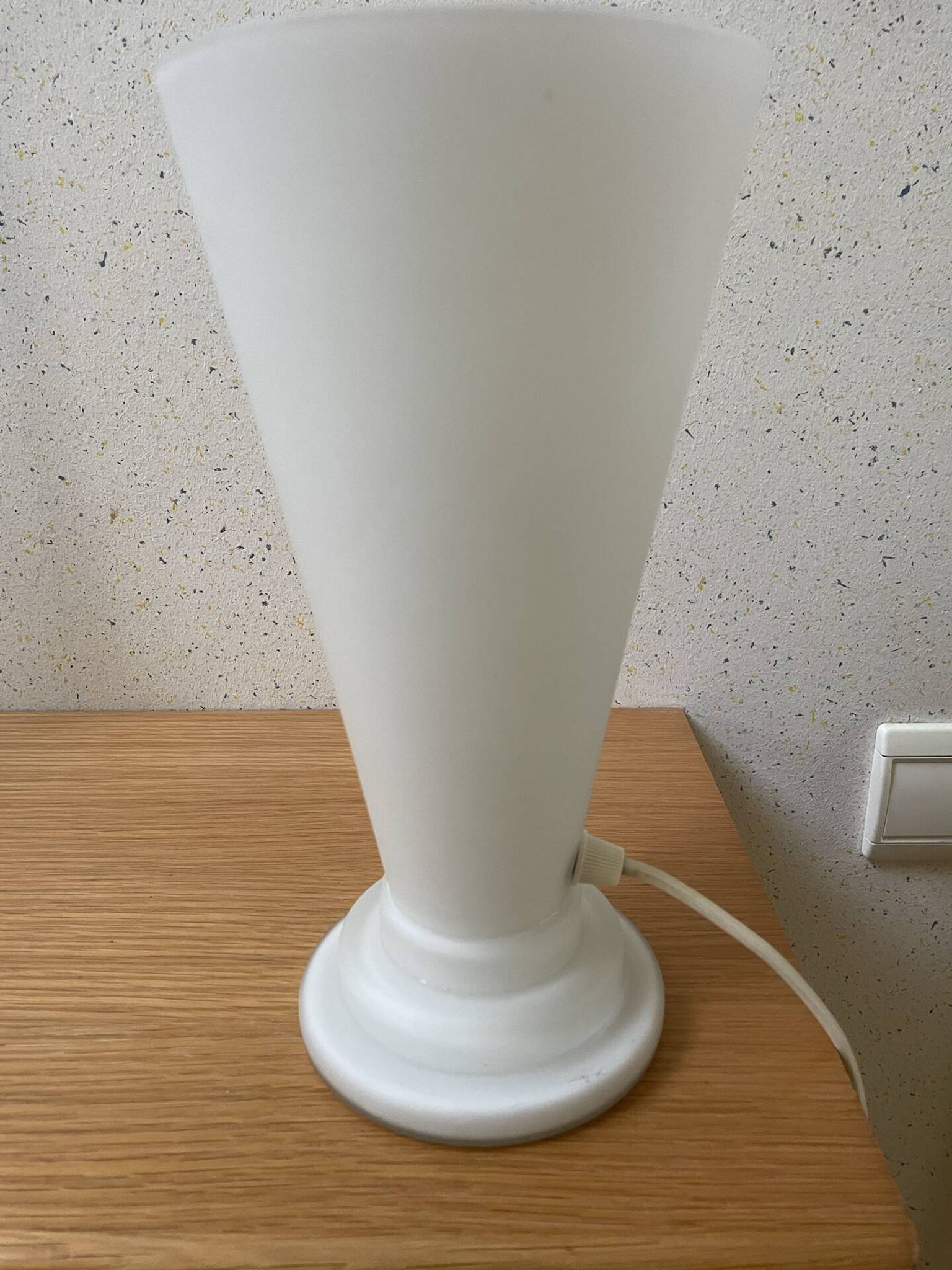 Lampe à poser en opaline Art déco
