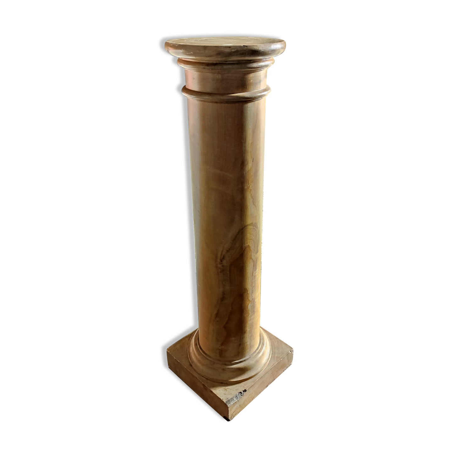 Terracotta column and decorative plaster