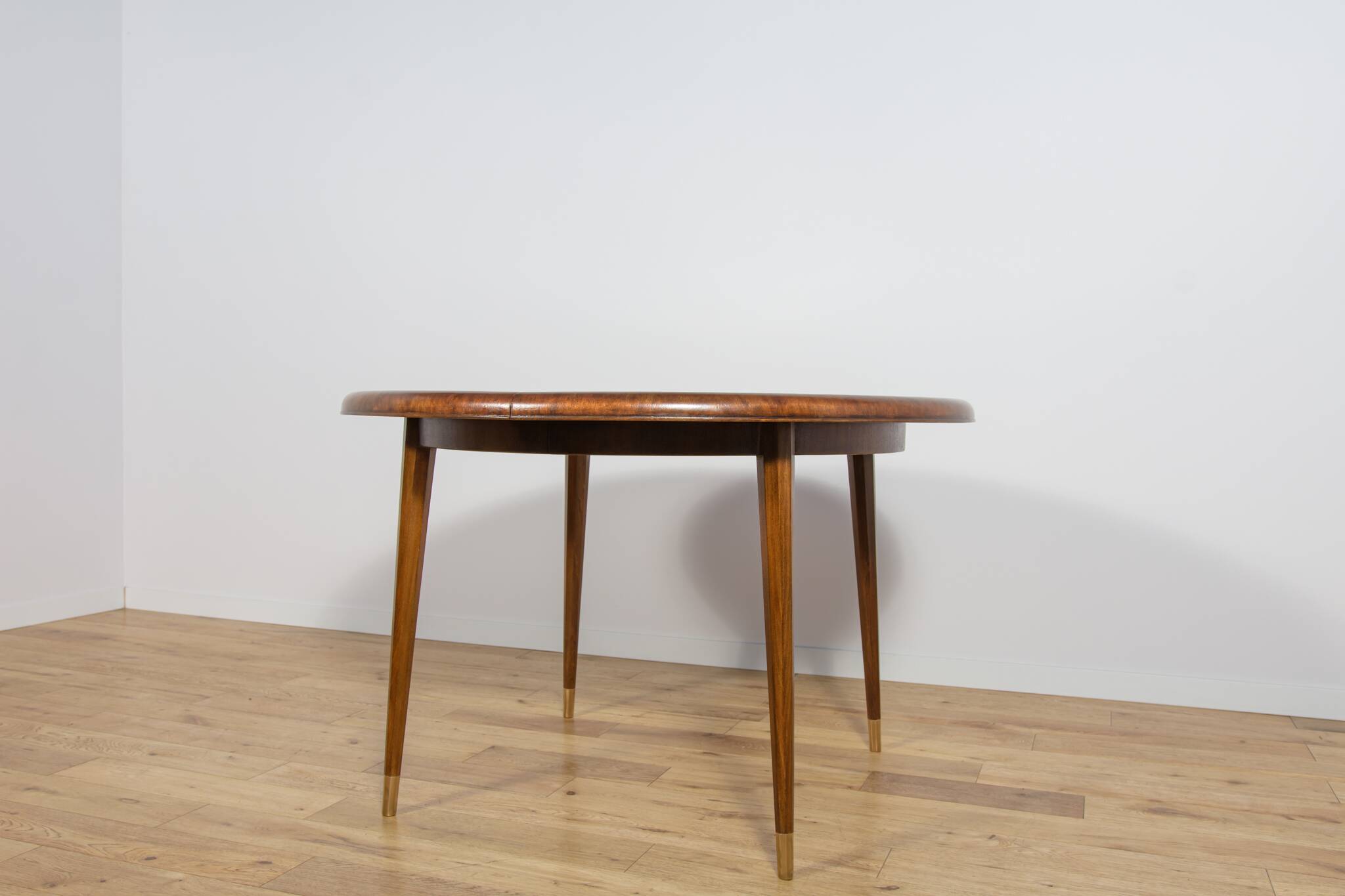 Art Deco Round Extendable Teak Dining Table, France, 1930s