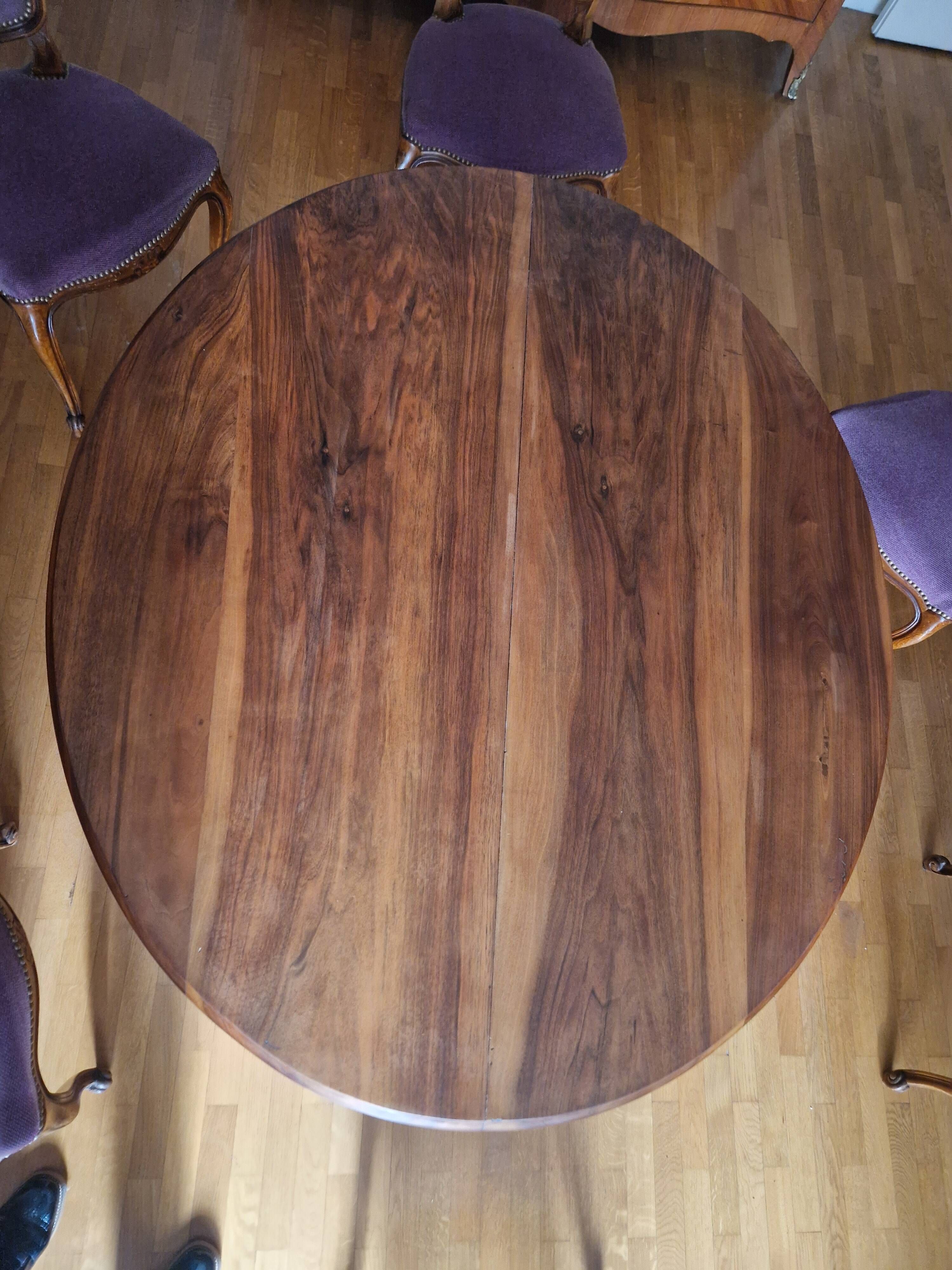 Solid walnut gueridon table for 6 to 16 guests.