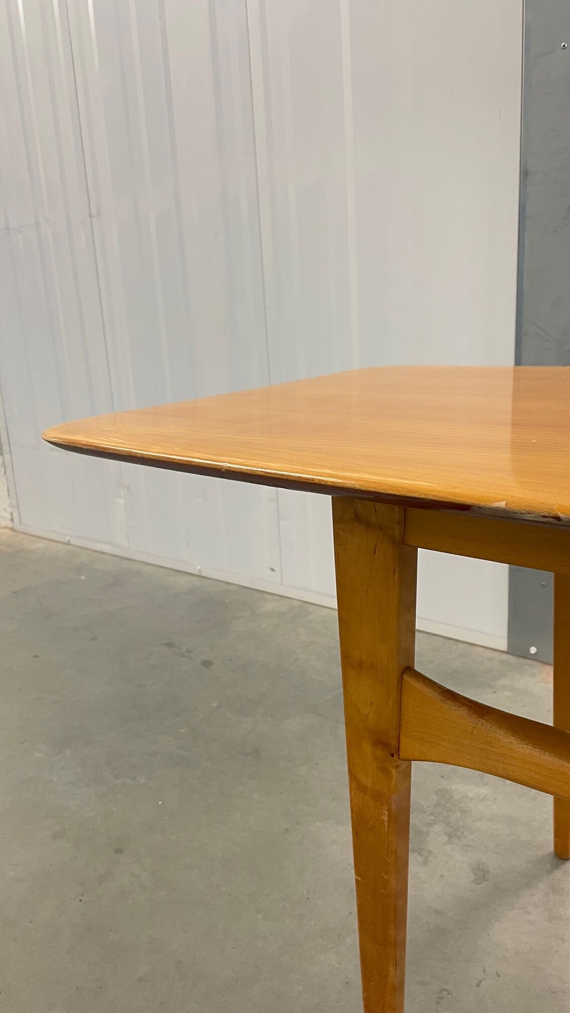 Lacquered wooden table from the 60s with revised door