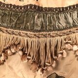 Bedspread converted into silk door with rich decorations embroidered in cinnamon, nineteenth