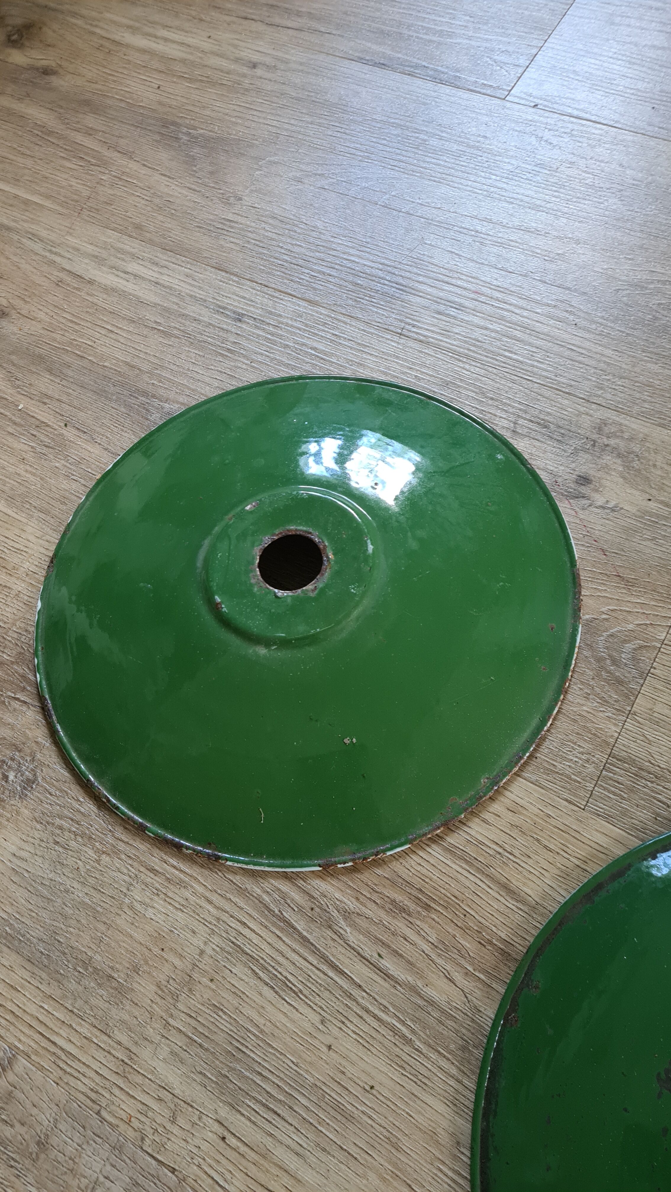 Set of 5 old green metal / industrial style pendant lamps