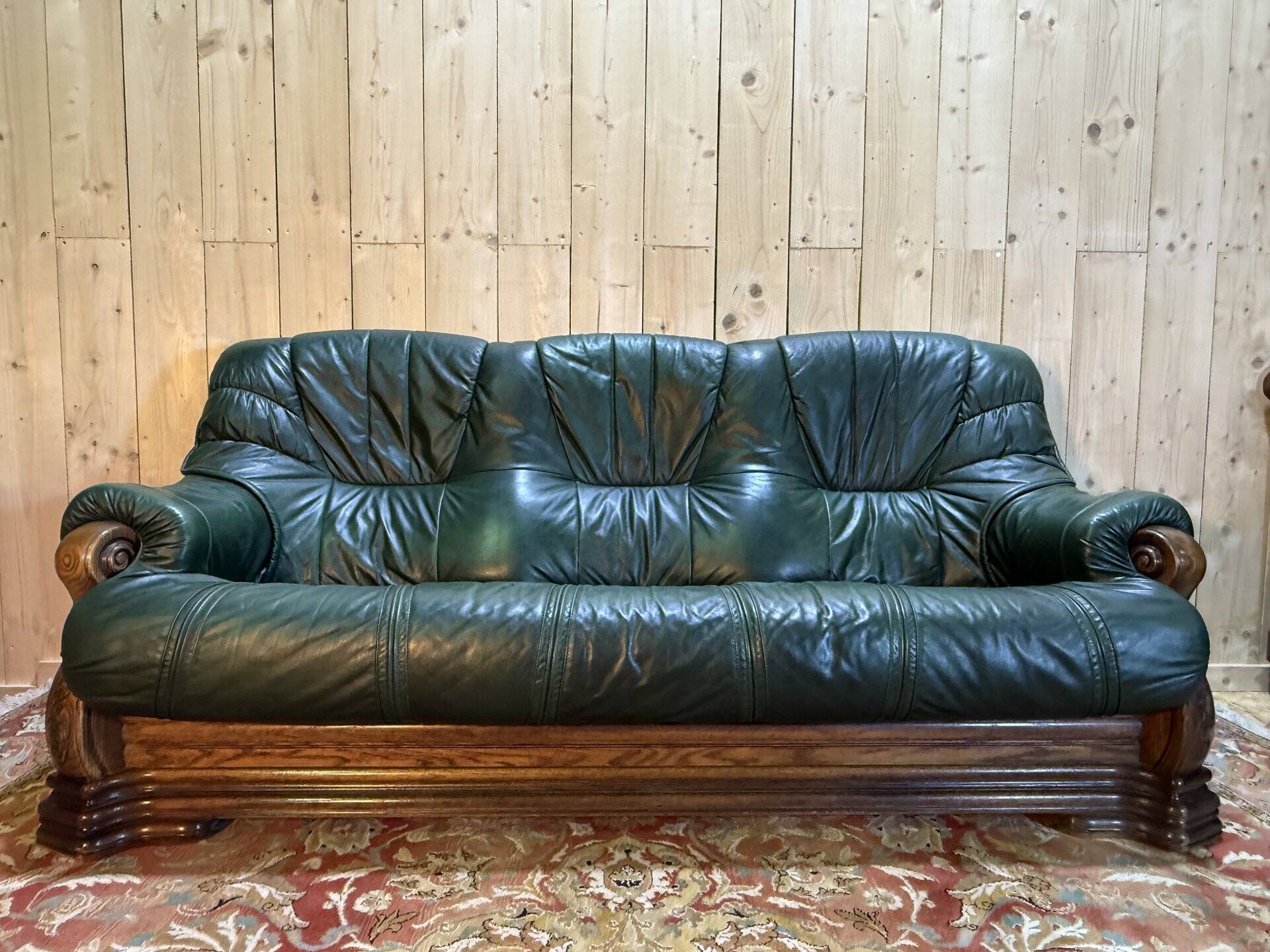 Salon canapé et deux fauteuils anglais "Oxford" en cuir et bois de chêne