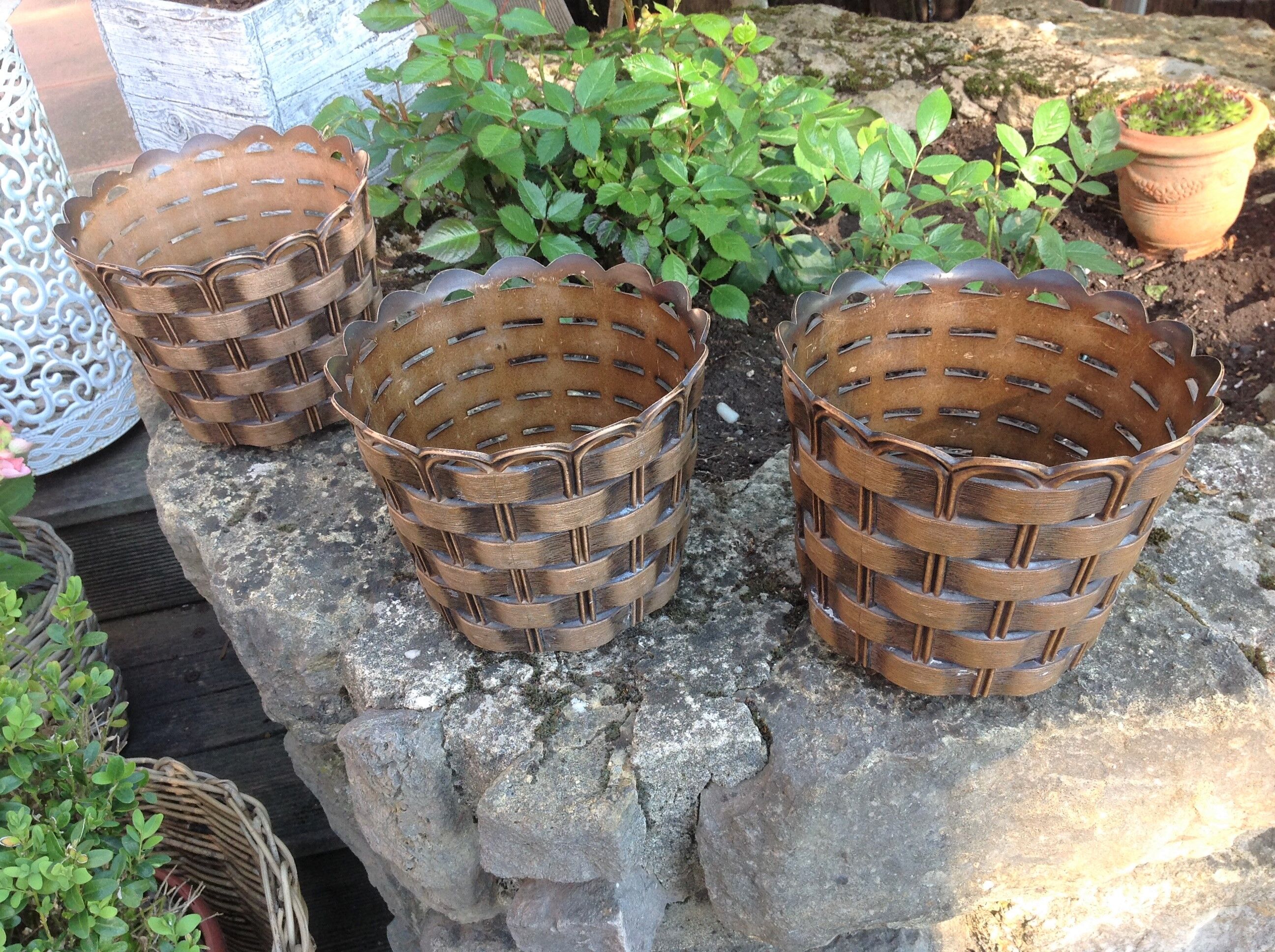 Suite of three cache pots imitation wicker braided by Emsa / vintage 60s-70s