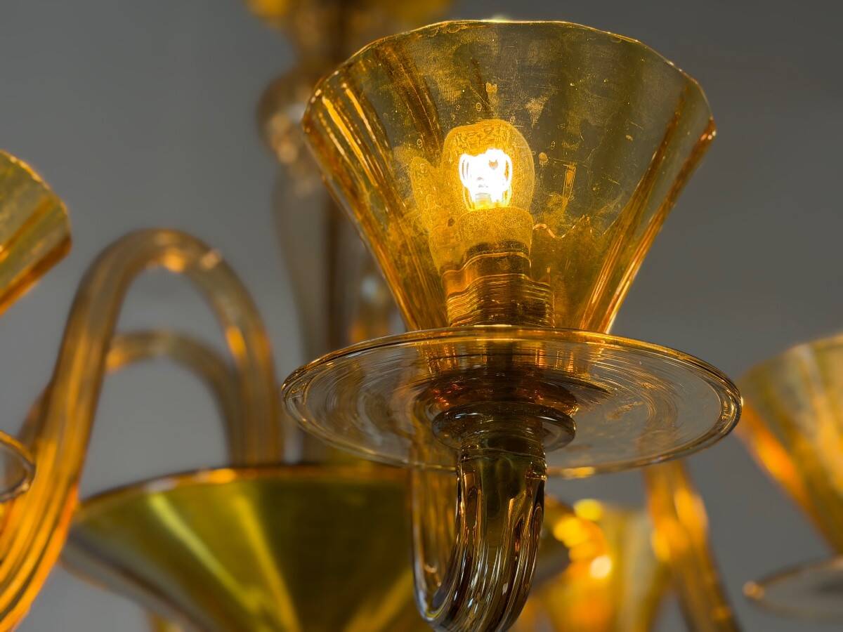 Venetian lustre in brown and yellow Murano glass, circa 1940.