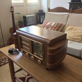 Ancien poste radio vintage