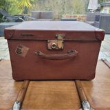 Small hat trunk