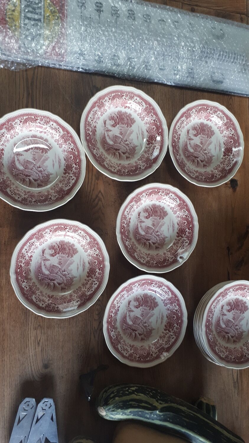 Burgenland pink soup plate series