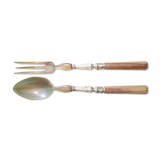 Covered with Art Deco style salad