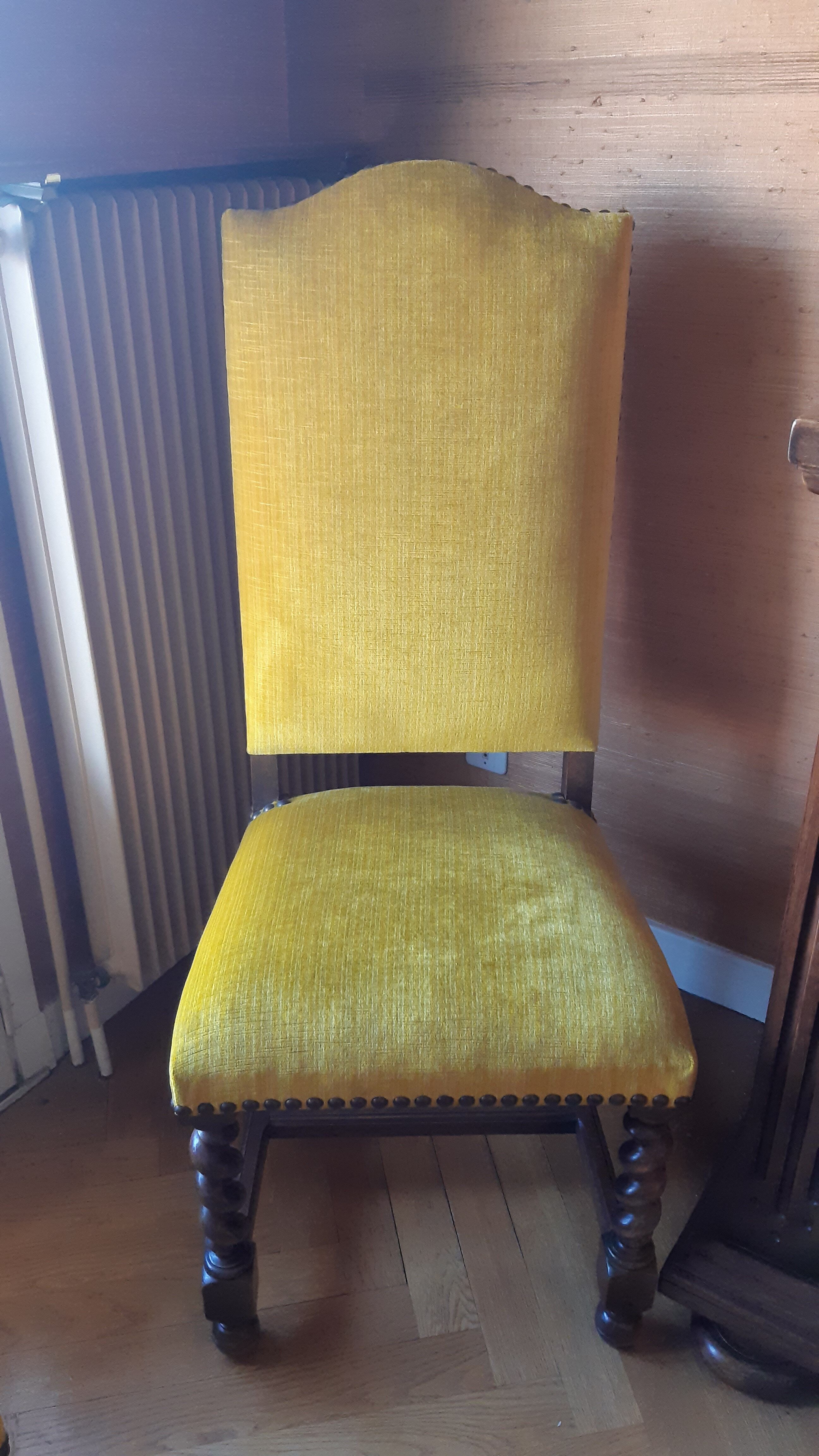 Louis XIII style chairs