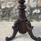 Tripod pedestal table in solid oak, richly carved and molded, 19th century