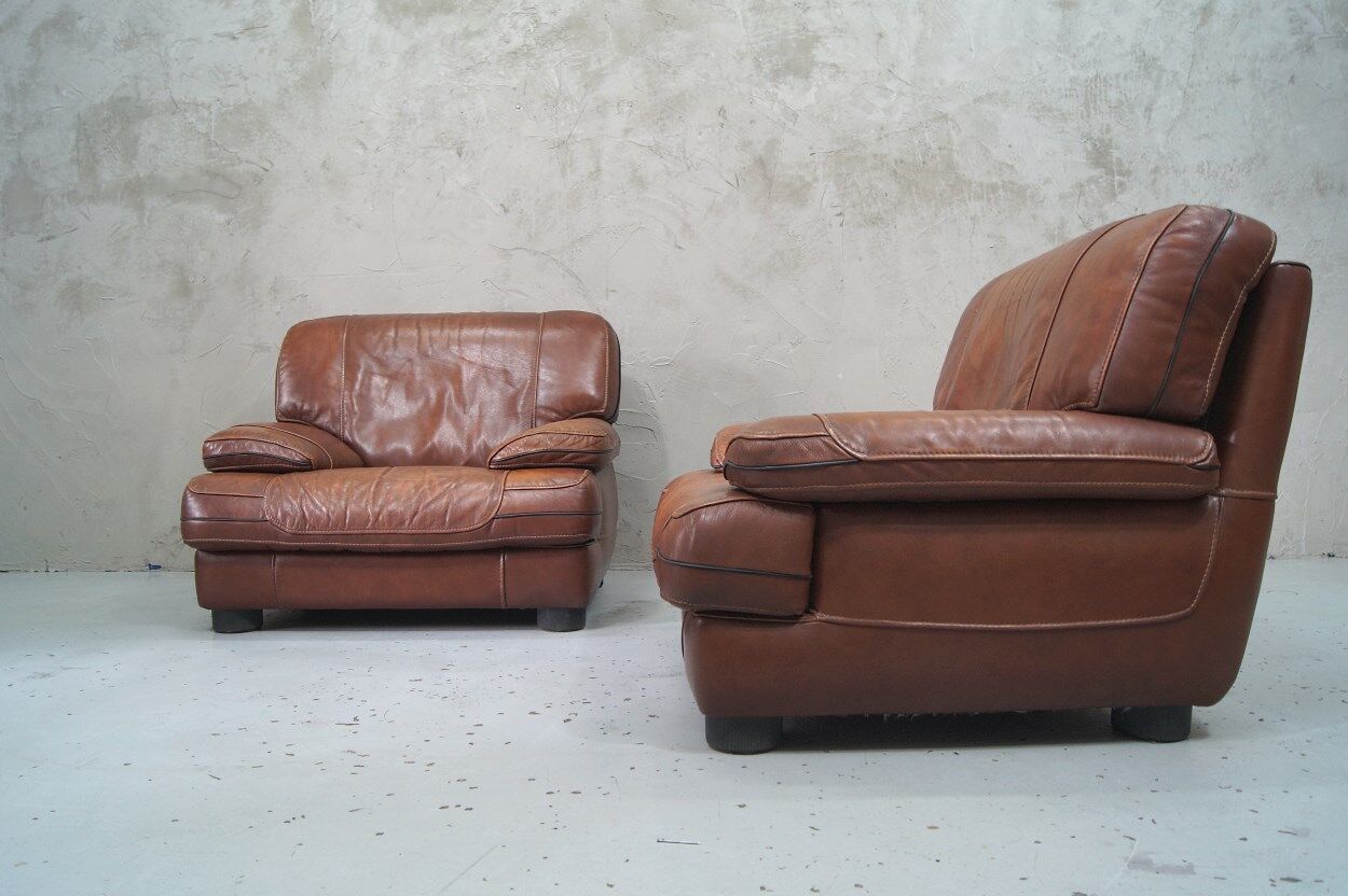 A pair of vintage Italian leather Lounge Chairs, 1970s