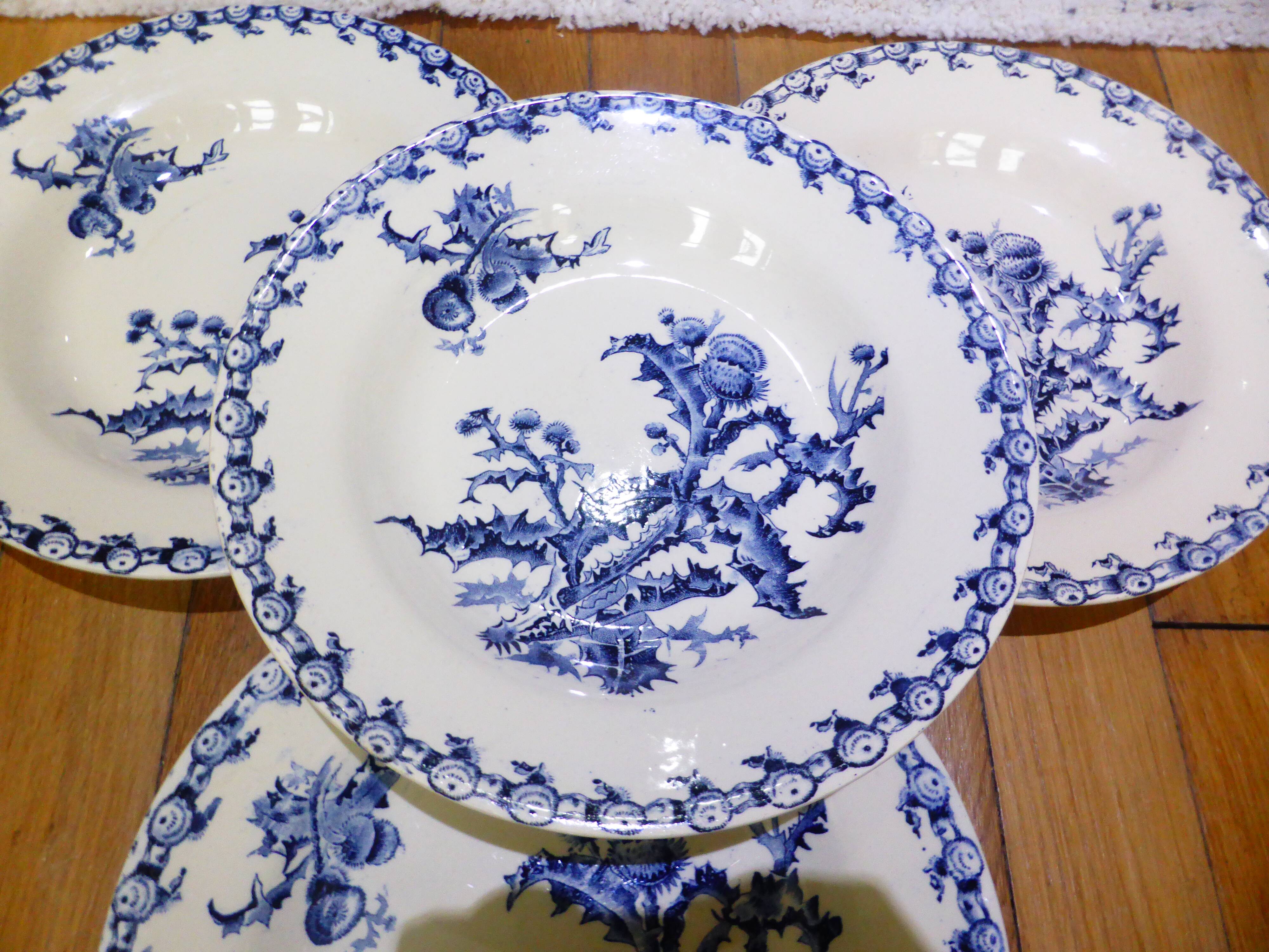 4 deep plates Gien Chardons (11)