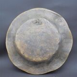 Assiette en bronze décorée d'un aigle