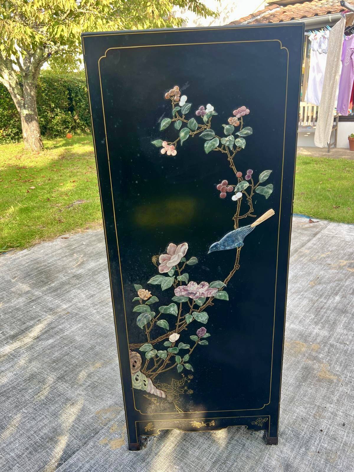 Lacquered Chinese furniture with semi-precious stones 1970