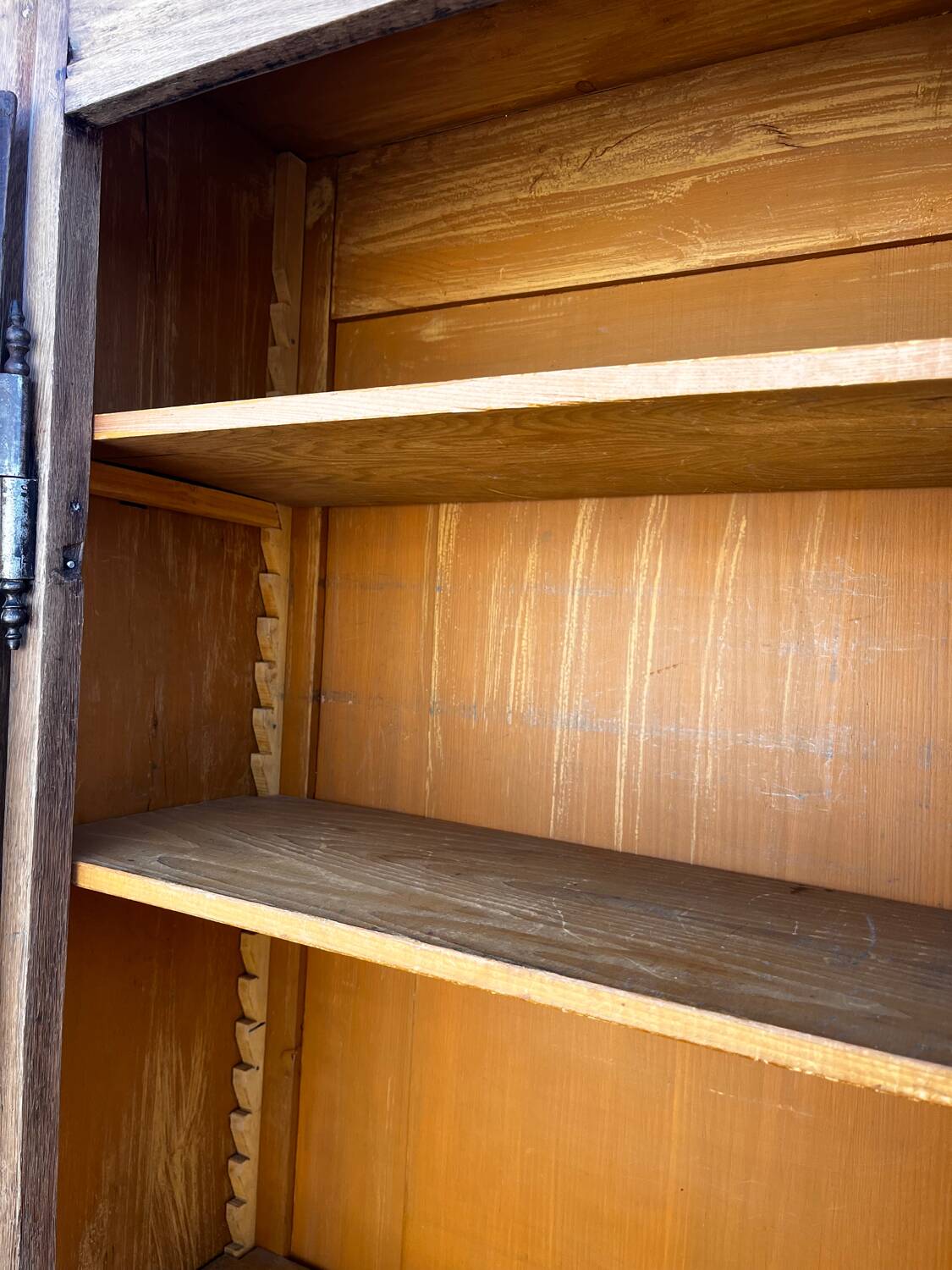 Antique oak bonnetière