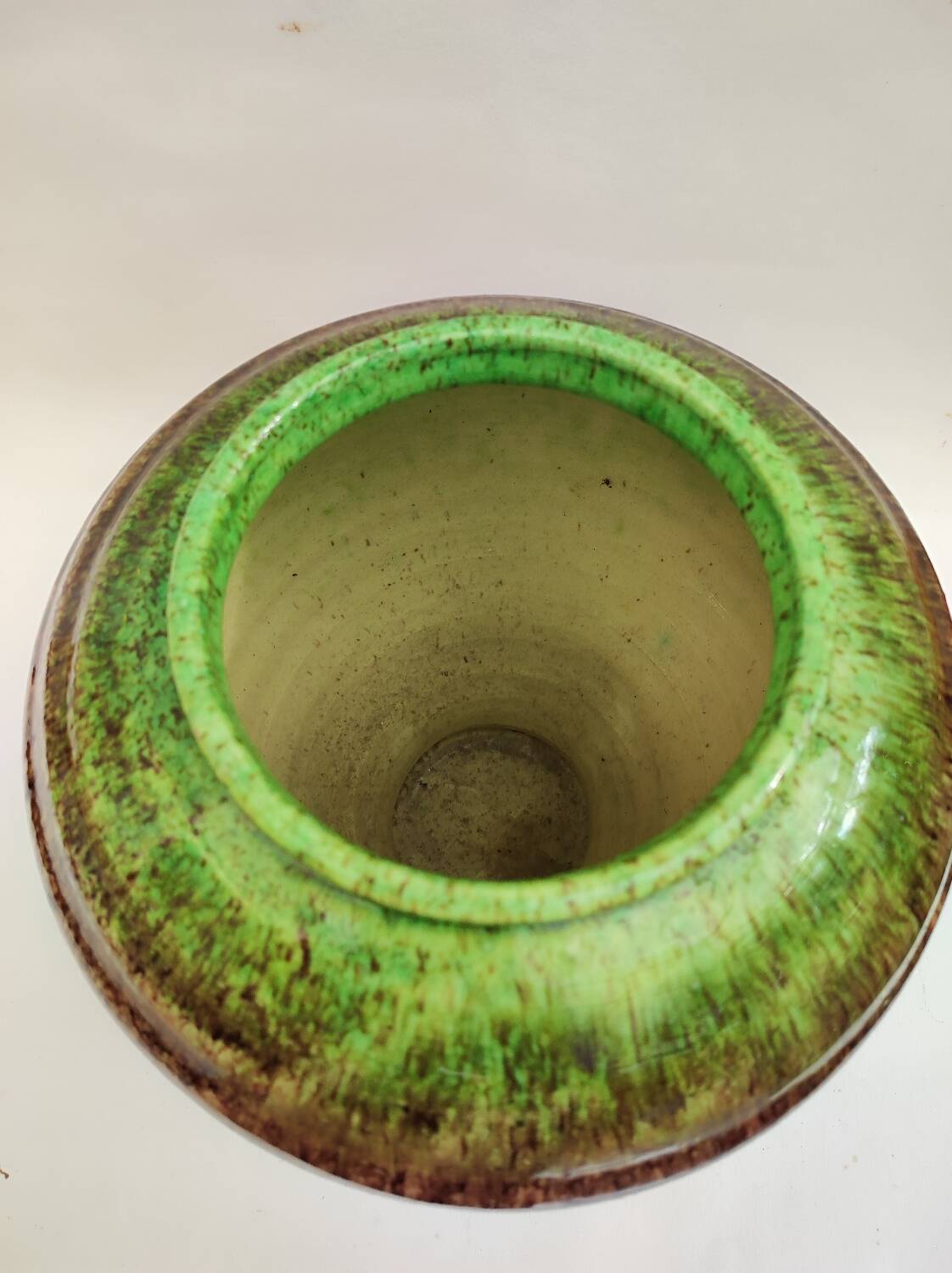 Vase en céramique signé Accolay
