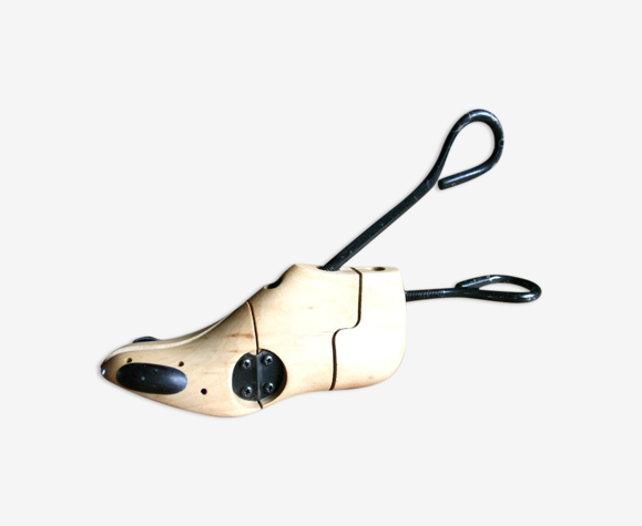 Embauchoir, moule à chaussure ancien en bois