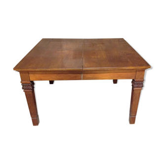 Dining room table