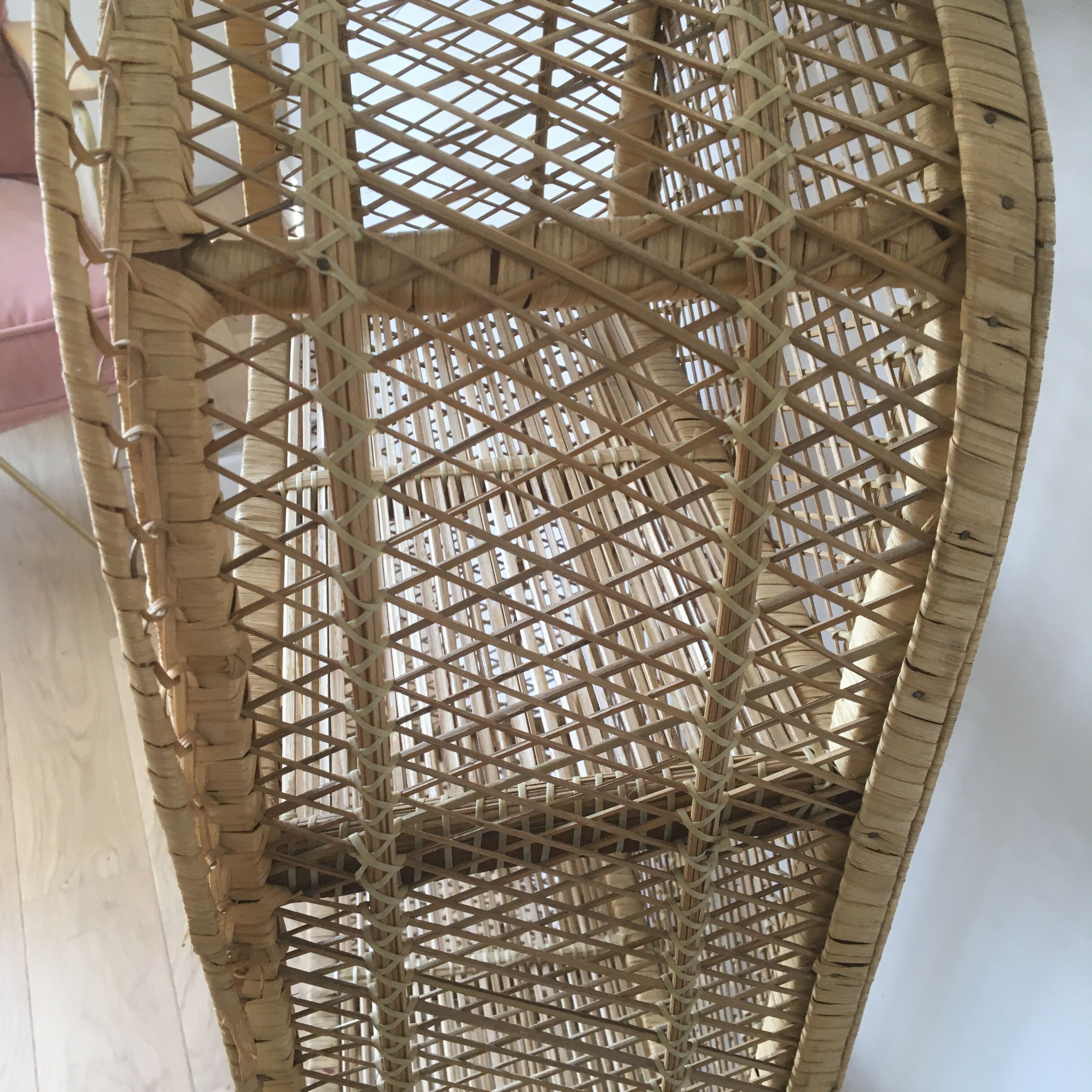 Wicker shelf