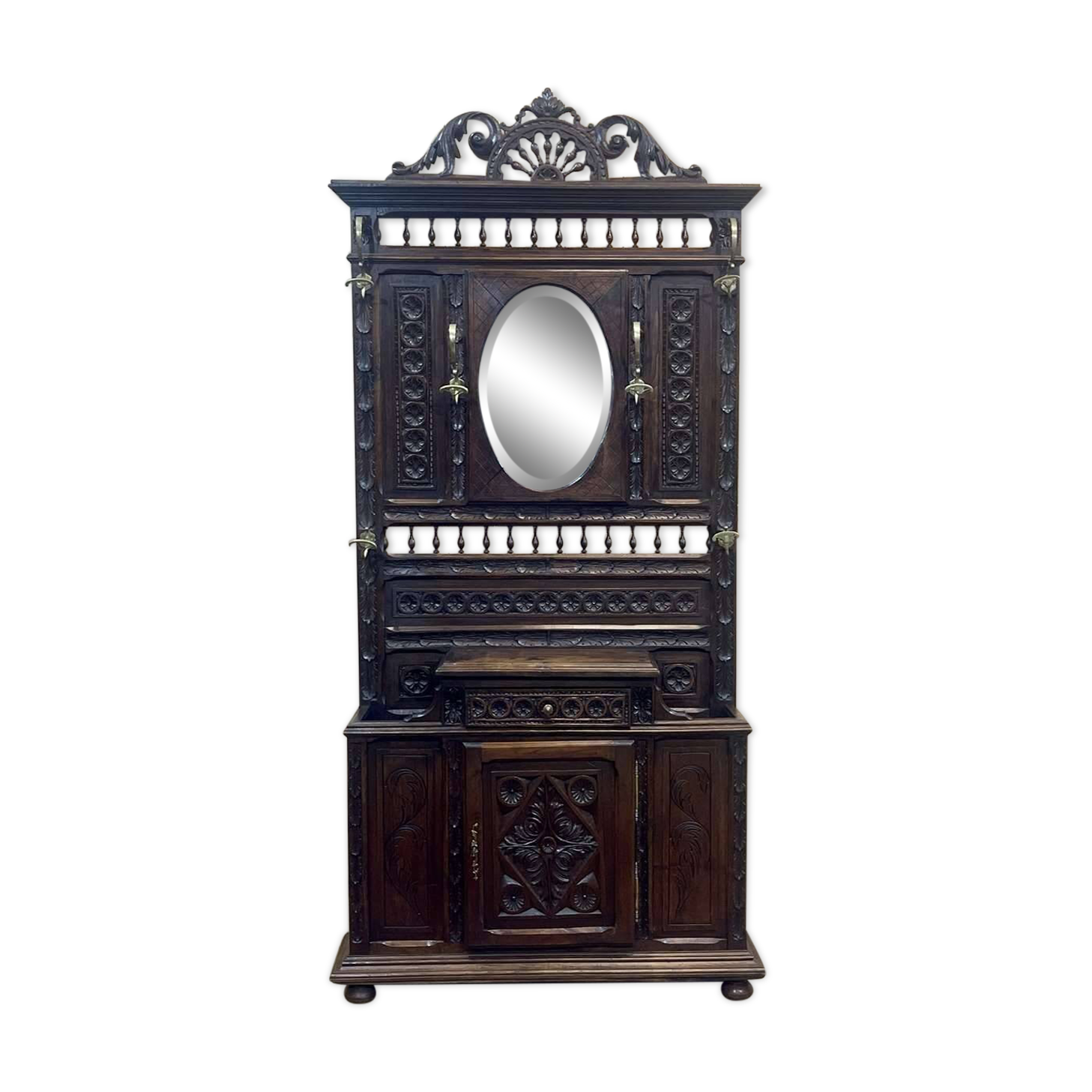 Breton chestnut wardrobe from the 1930s