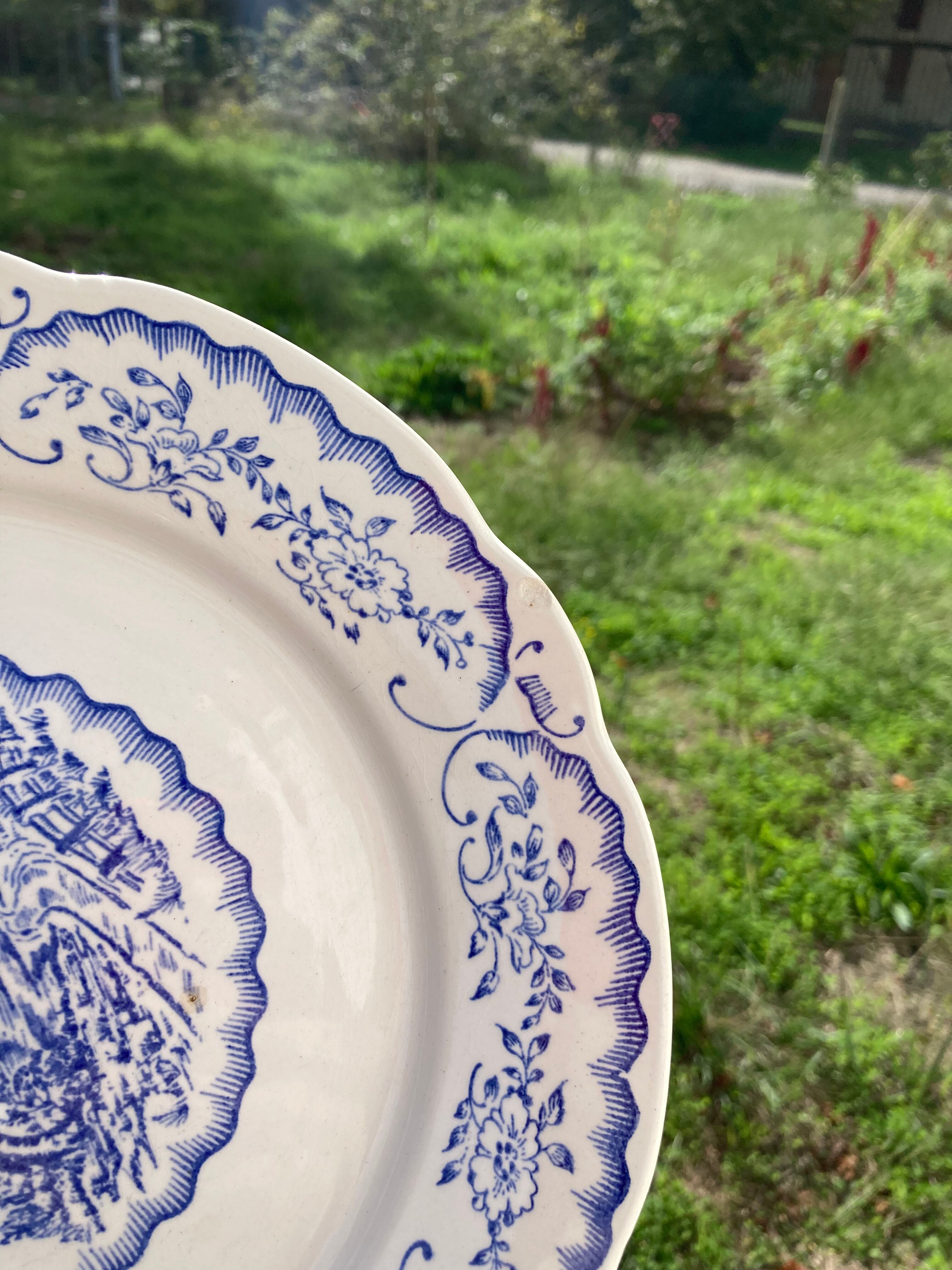 8 flat plates Digoin Sarreguemines blue and white vintage with countryside village décor