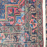 Hand-knoked Persian rug 165 x 113 cm