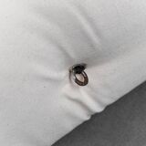 Camaleonda armchair in white cotton: retro-modern style from the 70s.