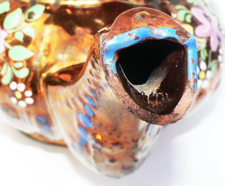 Important old staffordshire earthenware teapot called Jersey XIXa