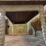 Farm table
