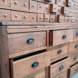 Armoire d'apothicaire de mercerie ancienne