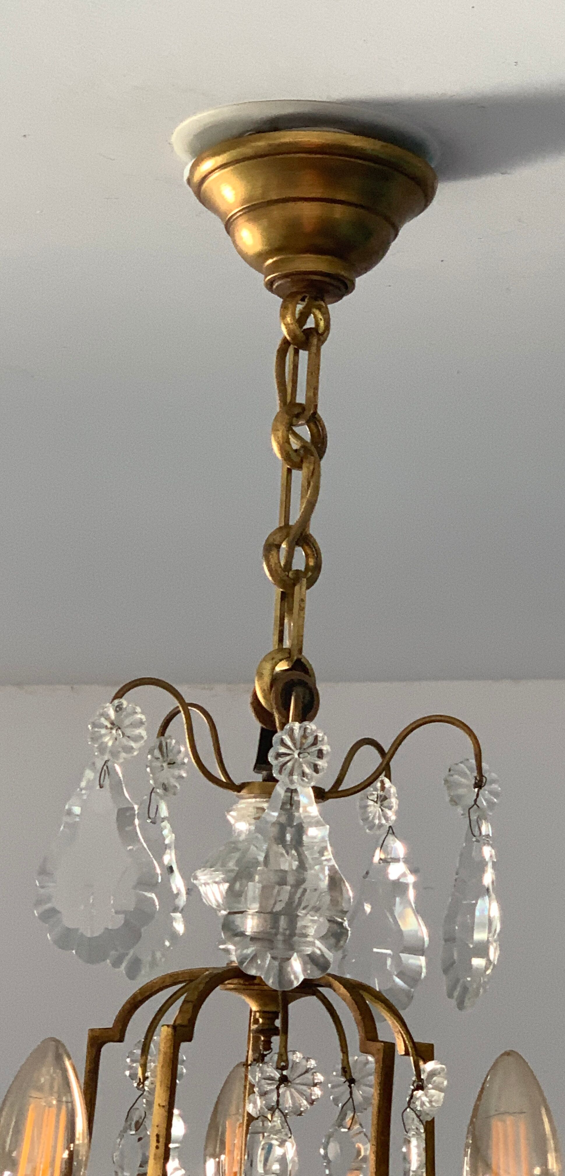Lustre pampilles en cristal style Louis XVI, XXème