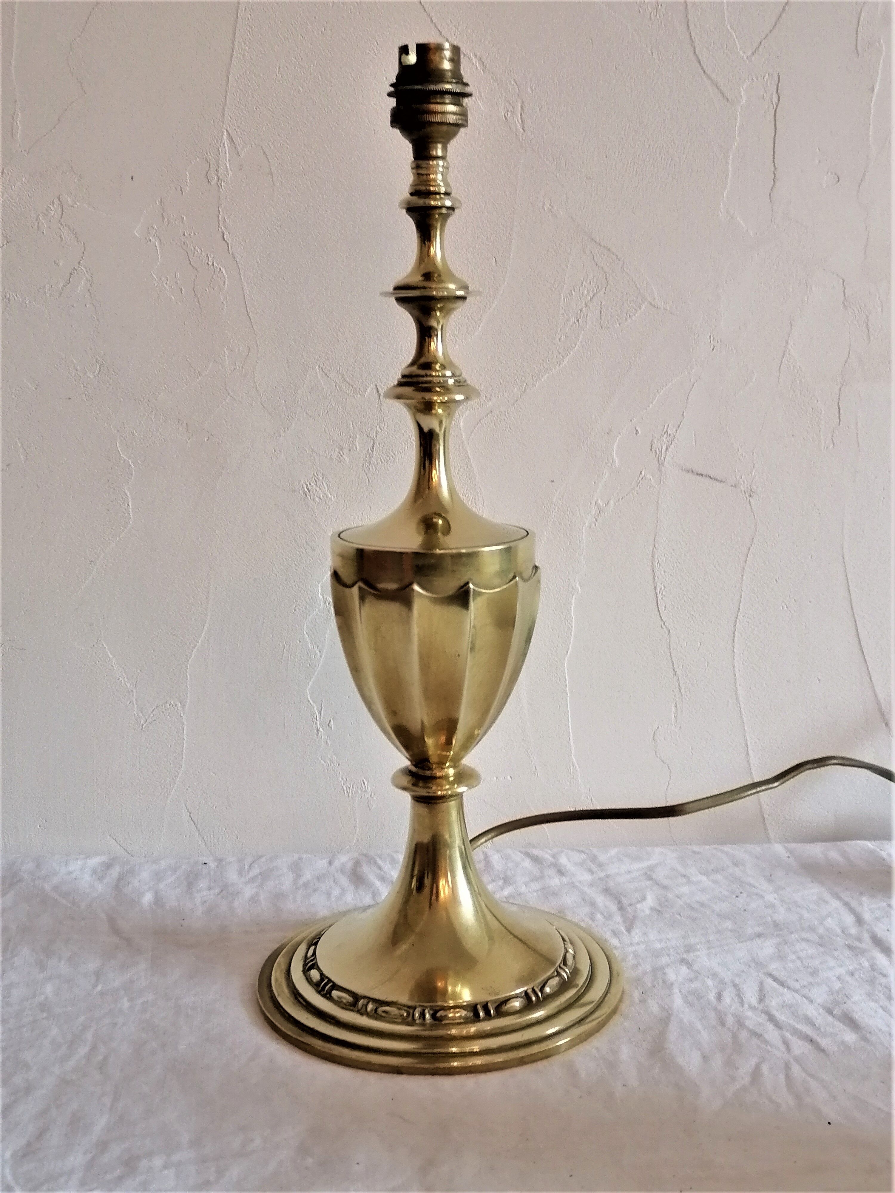 Art deco bronze lamp