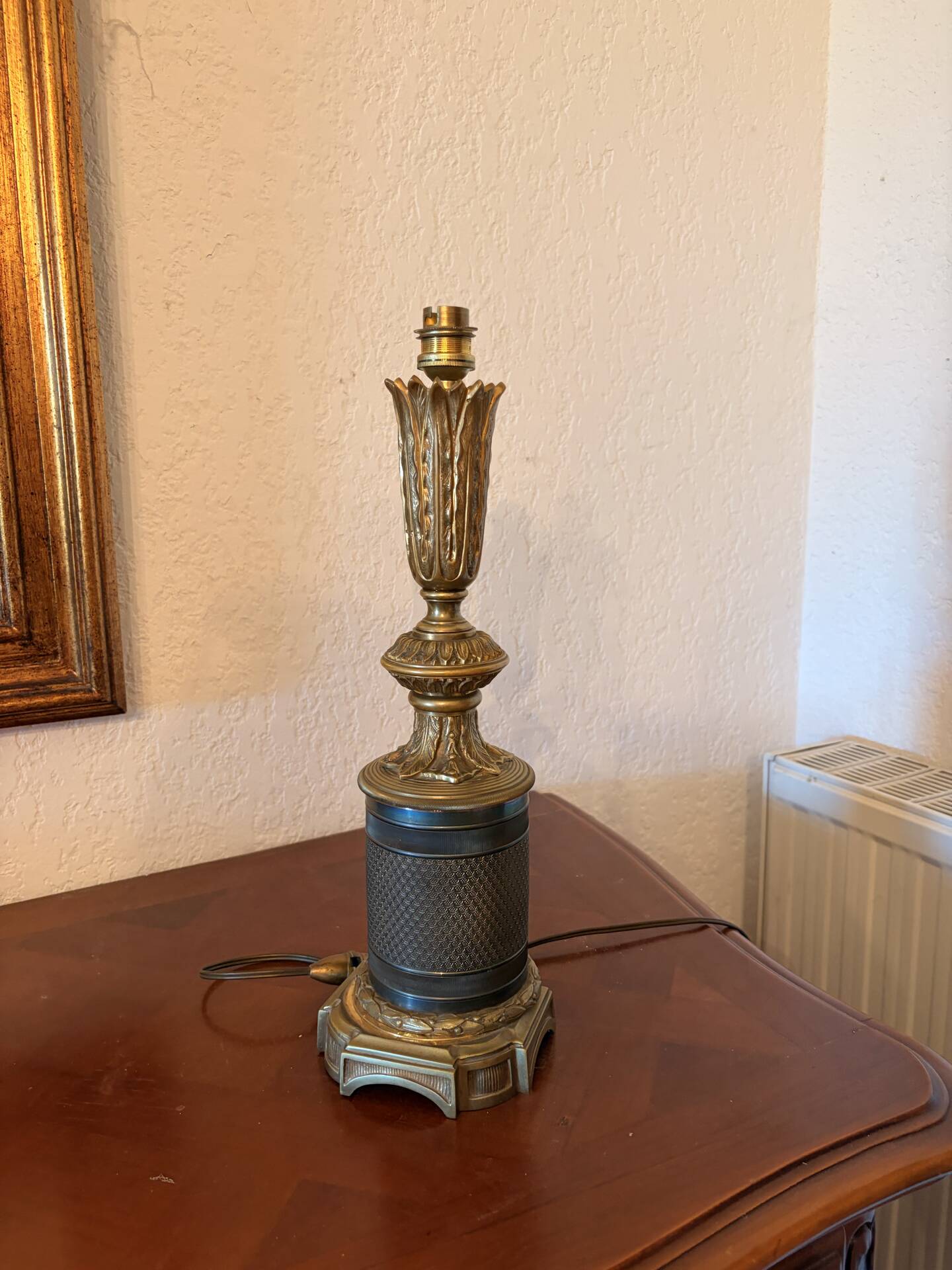 Bronze lamp base